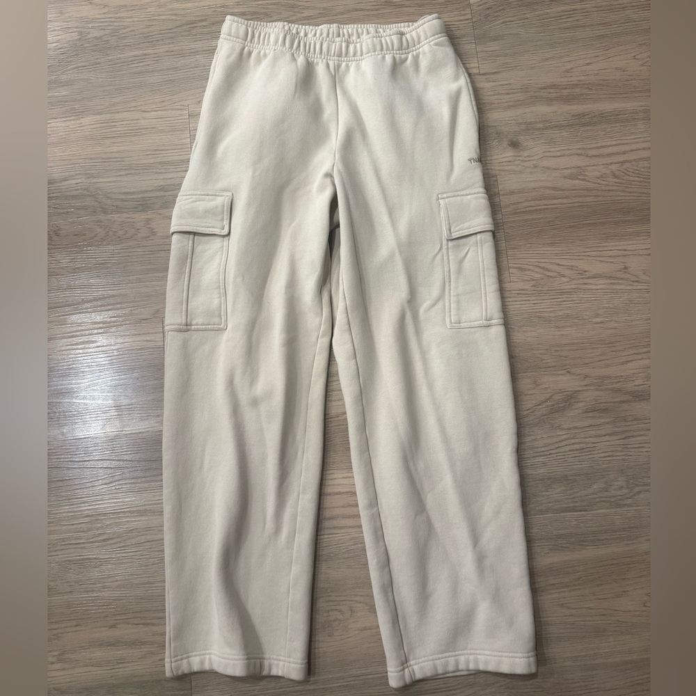Aritzia Light Gray Fleece Cargo Pants